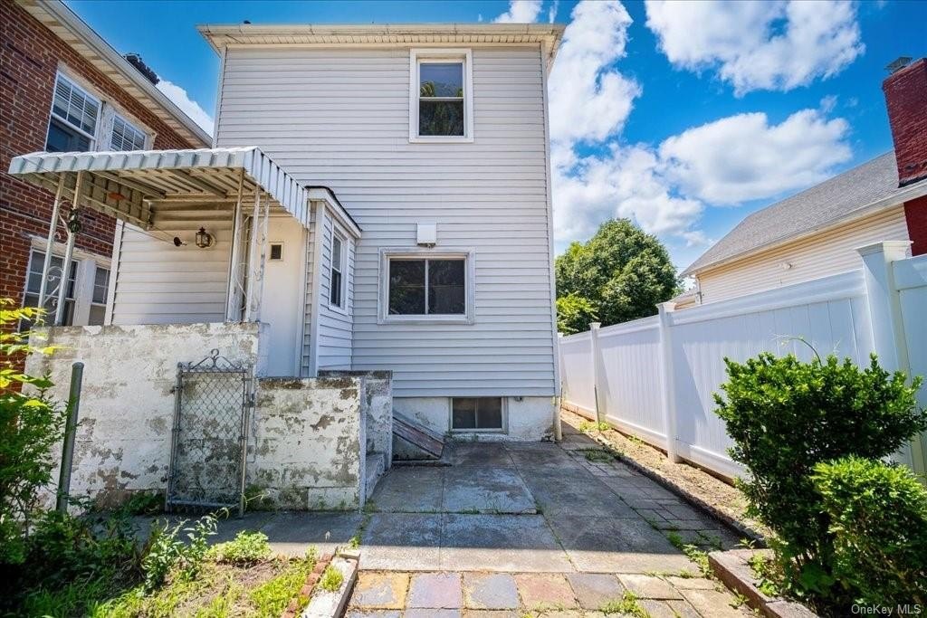 house_view, porch, porch, house_view, house_view