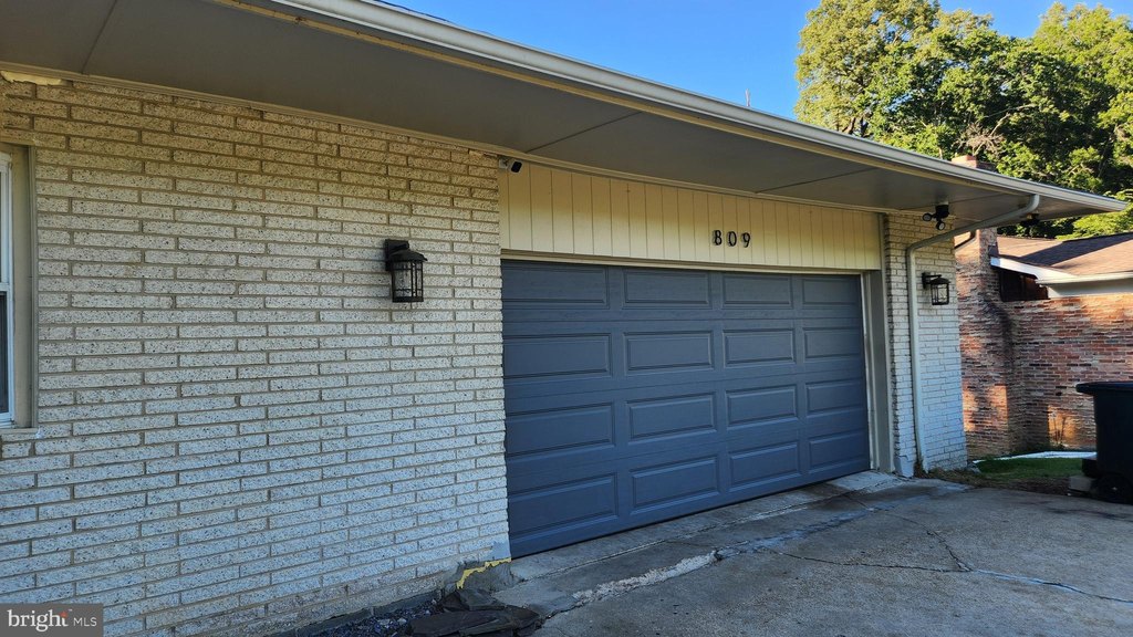 unknown, garage, porch