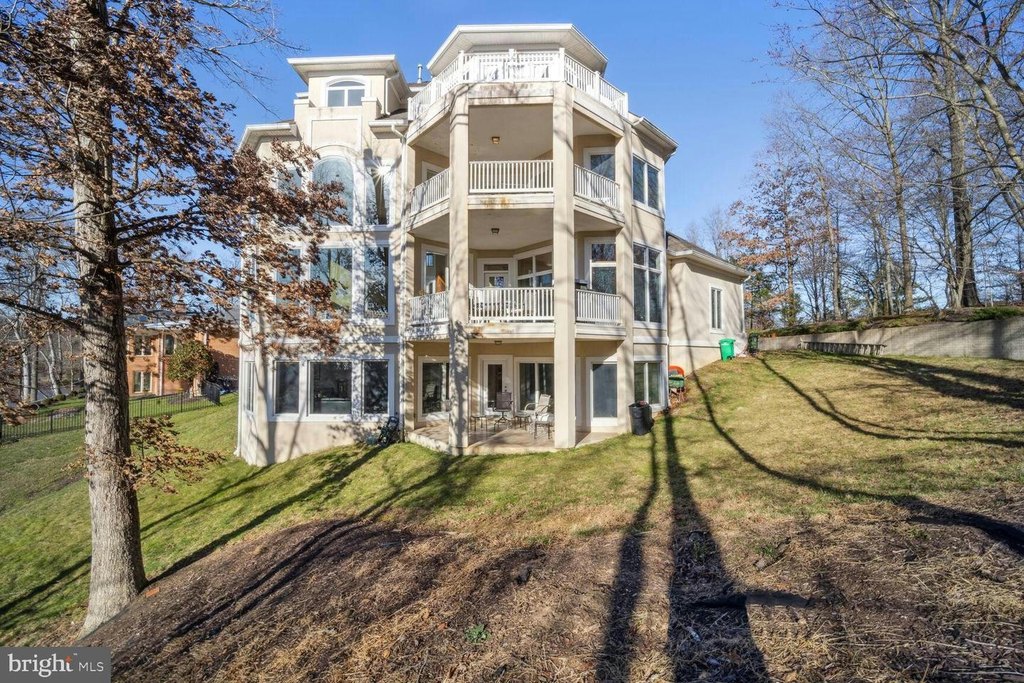 house_view, porch, yard