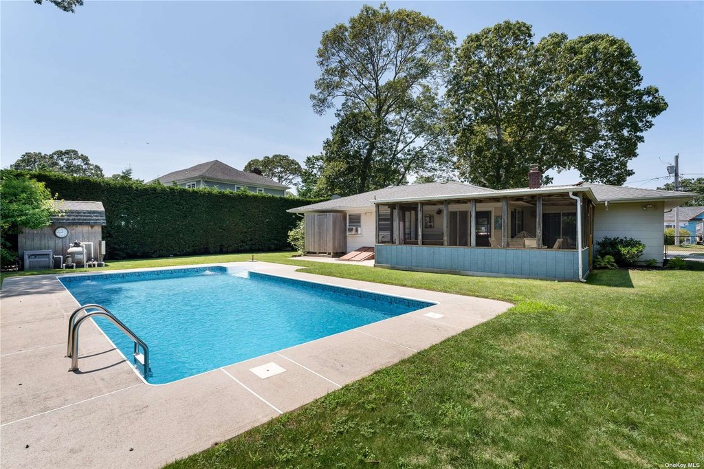 house_view, porch, pool, yard, house_view, house_view