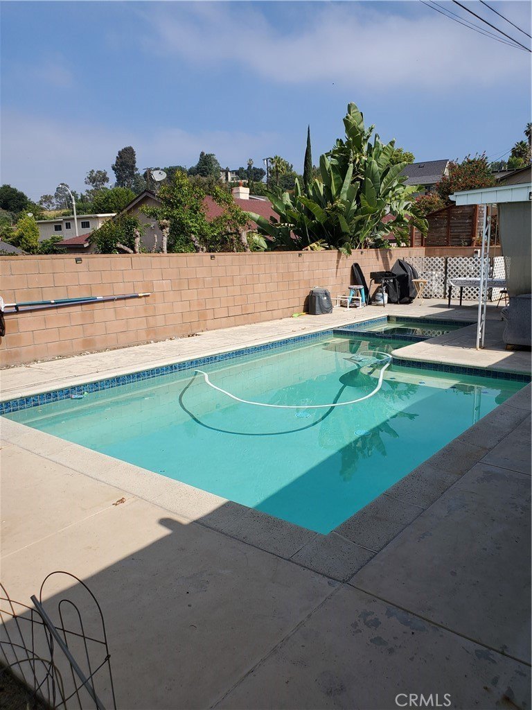 porch, pool