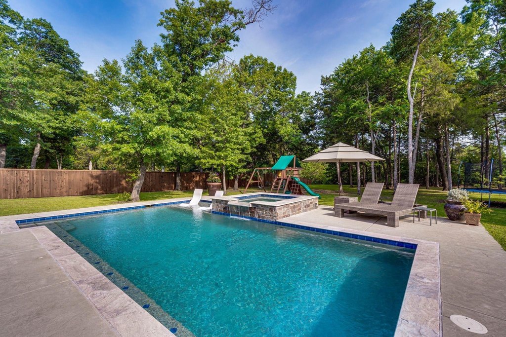 porch, pool